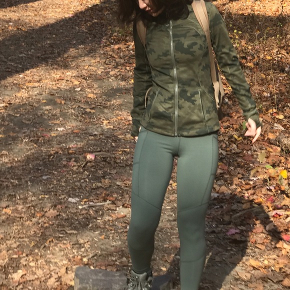 FORME　 JACKET　ジャコット Lululemon Forme Jacket - Zippy Green - lulu fanatics